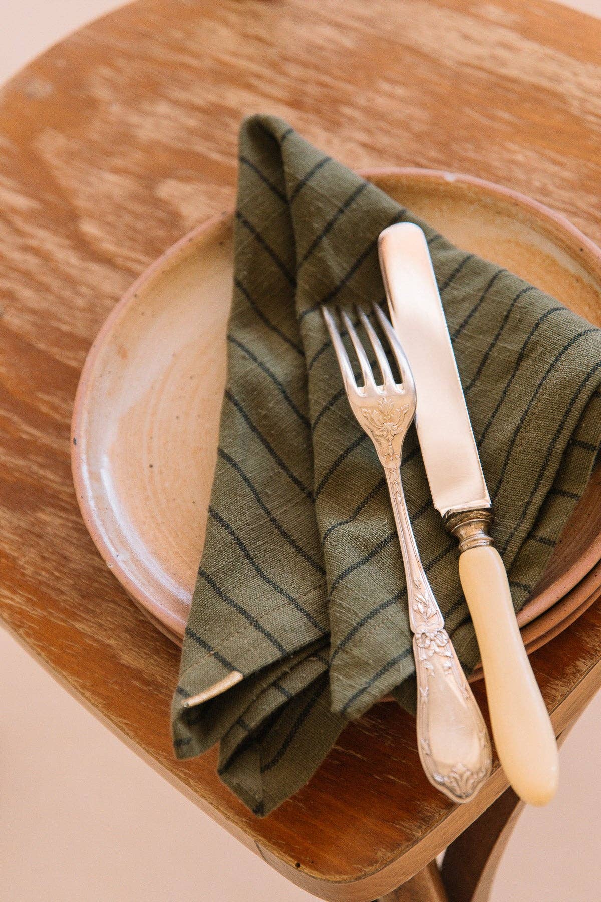 Les Pensionnaires - Wholesale Dinner & Cloth Napkin - Capri Green Striped Slub Cotton Napkins (set of 2)