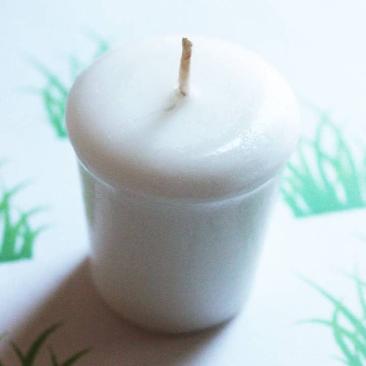 Bougie votive parfumée Fresh Cut Grass - Bougies de mariage pour la vente par Radical Works