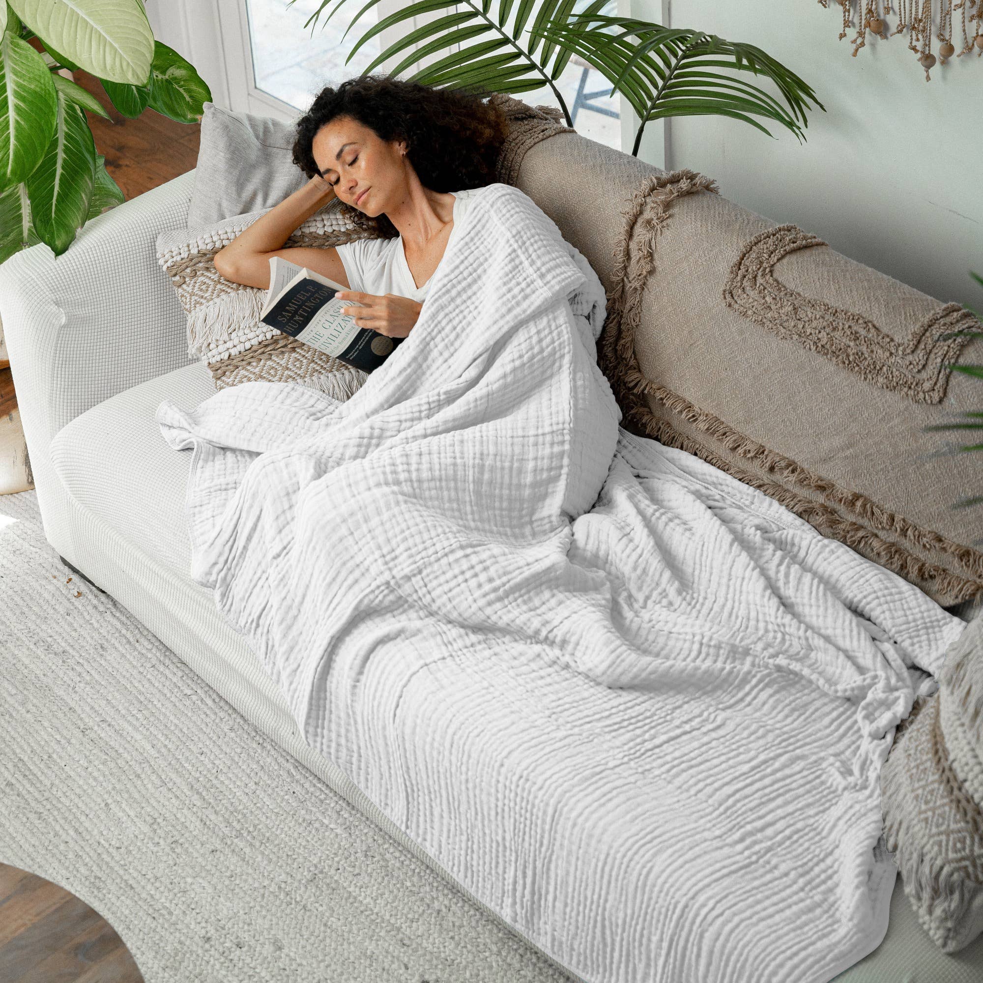 Comfy Cubs - Wholesale Bedding Blanket - Muslin Blanket for Adults, 6-Layer Bedding by Comfy Cubs7