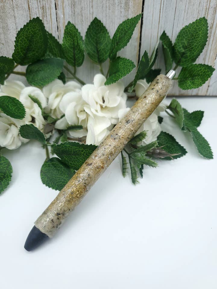 Stylo, fournitures d'écriture, stylo de journalisation, accessoire de papeterie pour la vente par Out of Spike Designs