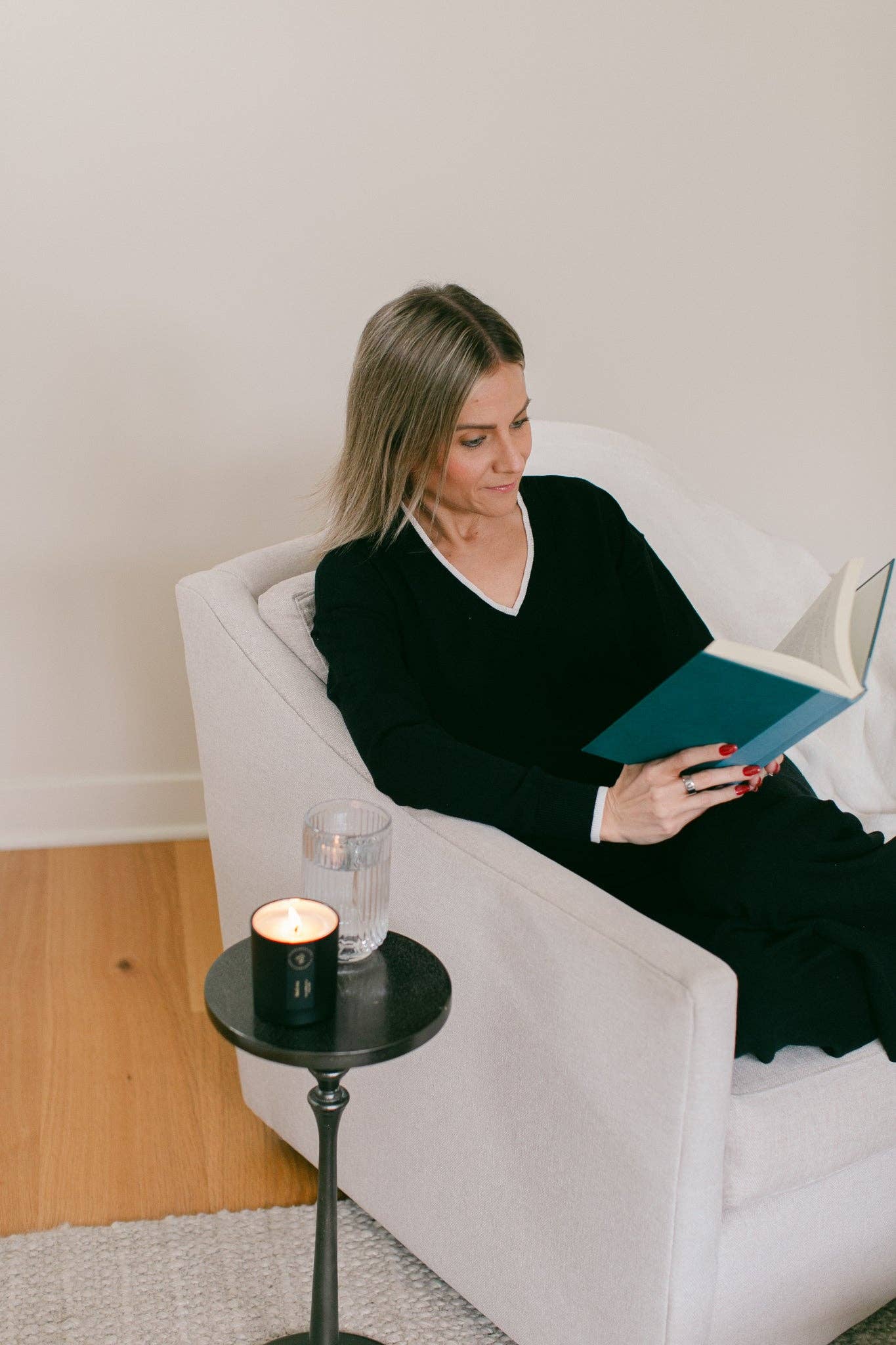 Do Good Candle Studio - Wholesale Jar/Filled Candle - Amber Citrus + Sea Salt  | Signature Black Collection | Soy Candle3