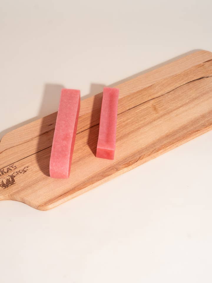 Yakka's M churpi kaasbot met pure Aardbei Hondensnack voor wholesale door Yakka's