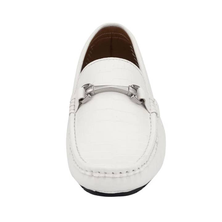 Titus White for wholesale on Faire4