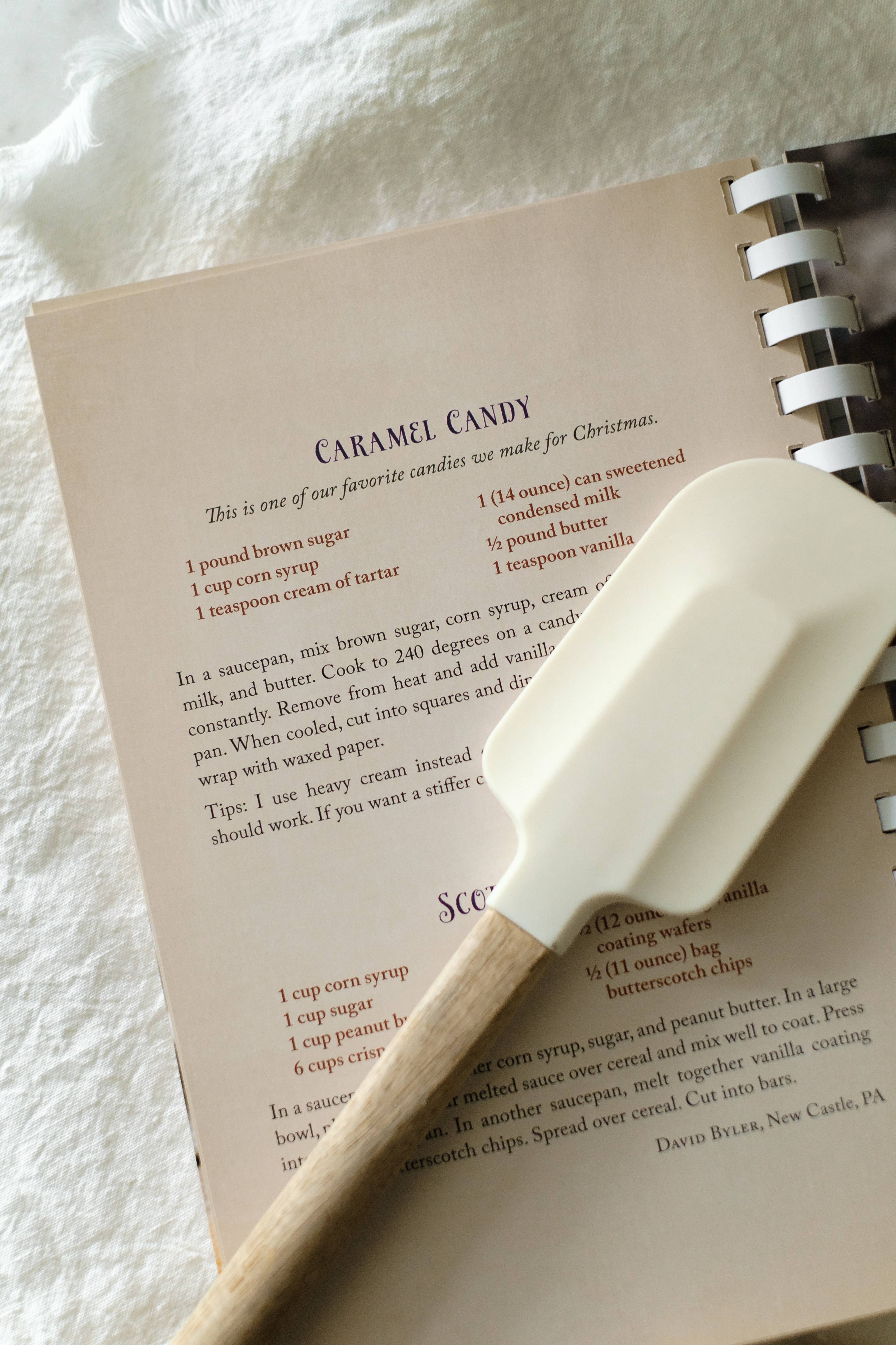 Barbour Publishing, Inc. - Wholesale Cookbooks & Food - Wanda E. Brunstetter's Amish Friends Comfort Foods Cookbook6