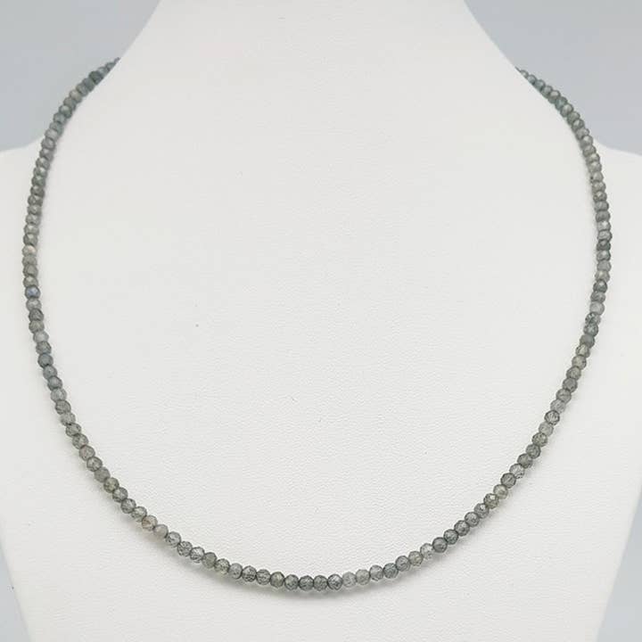 Collana Labradorite Sfaccettata per la vendita all'ingrosso da parte di Artisans de Madagascar