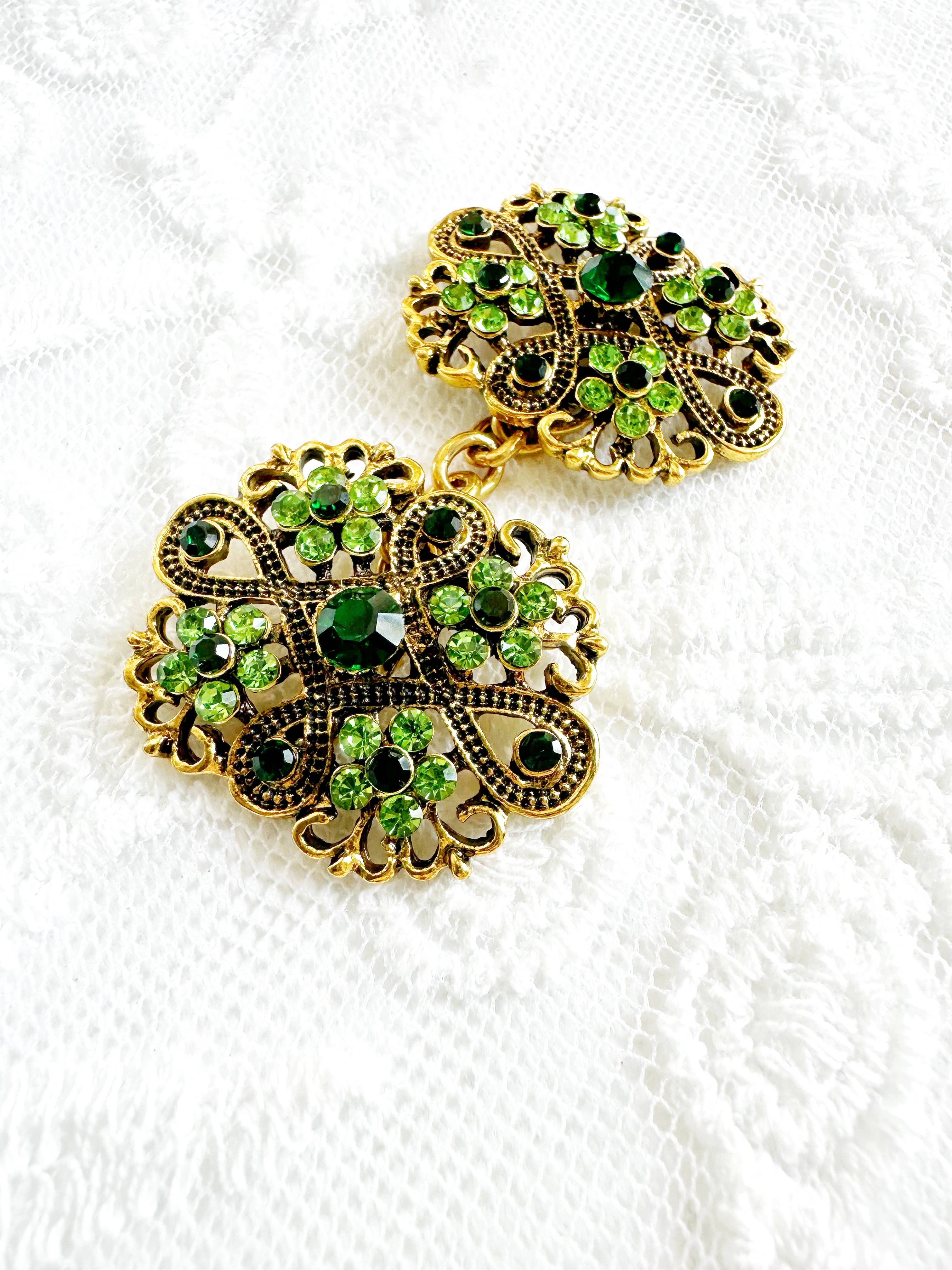 KardiKlips - Wholesale Brooch - Green & Gold Cinch Clip, Gilded Sweater Clasp KardiKlip1