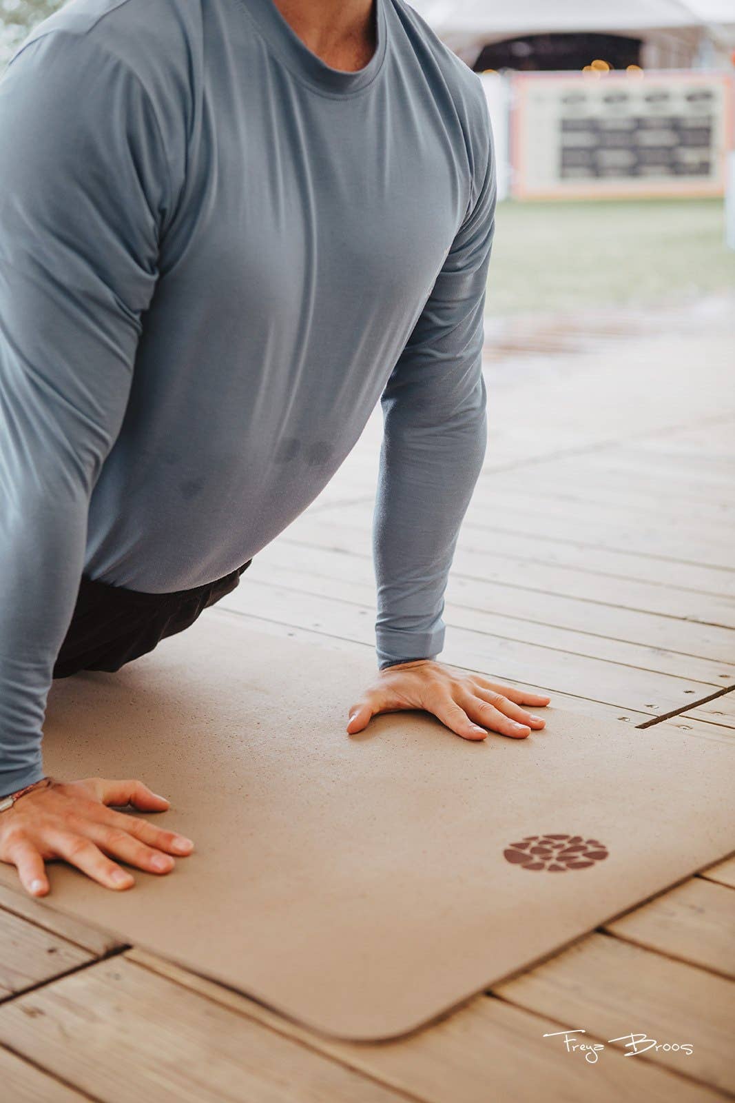 Pierre Sports - Wholesale Yoga Mat - Locust yoga mat - brown - stylish yet affordable - 0.75 kg3