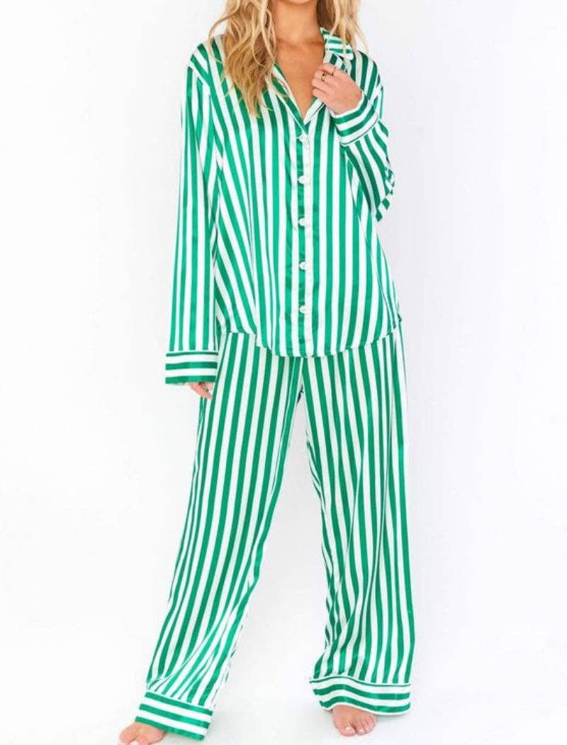 safistyle – Großhandel Loungewear-Set – Damen – Gestreiftes Weihnachts-Top und Hosen-Set1