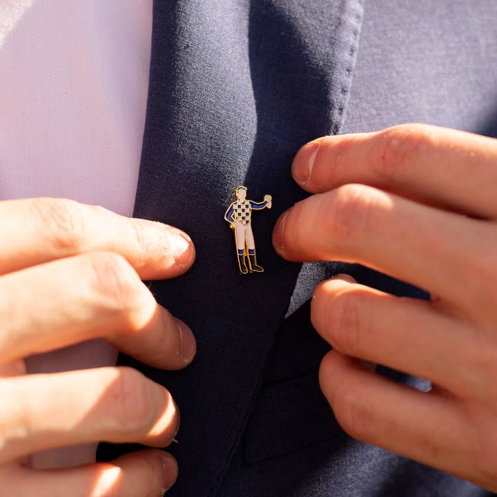 Barrel Down South - Wholesale Lapel Pin/Button - Standing Jockey Horse Racing Lapel Pin3