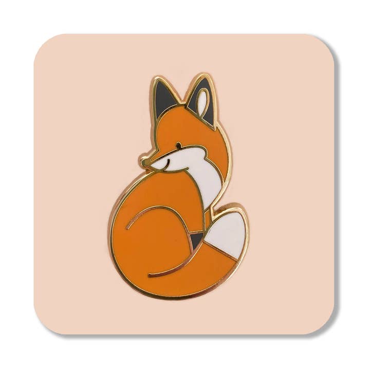 Spilla smaltata con volpe seduta per la vendita all'ingrosso da parte di Mila made