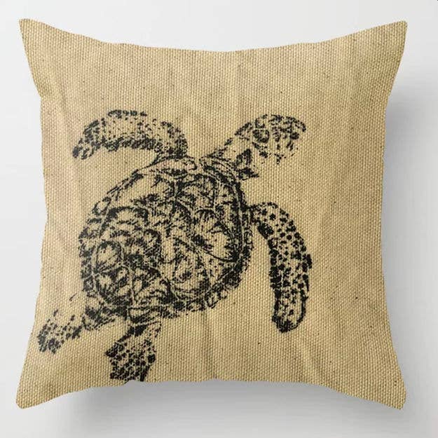 Havskildpadde Pude for engroshandel hos Fox & Willow Design Studio