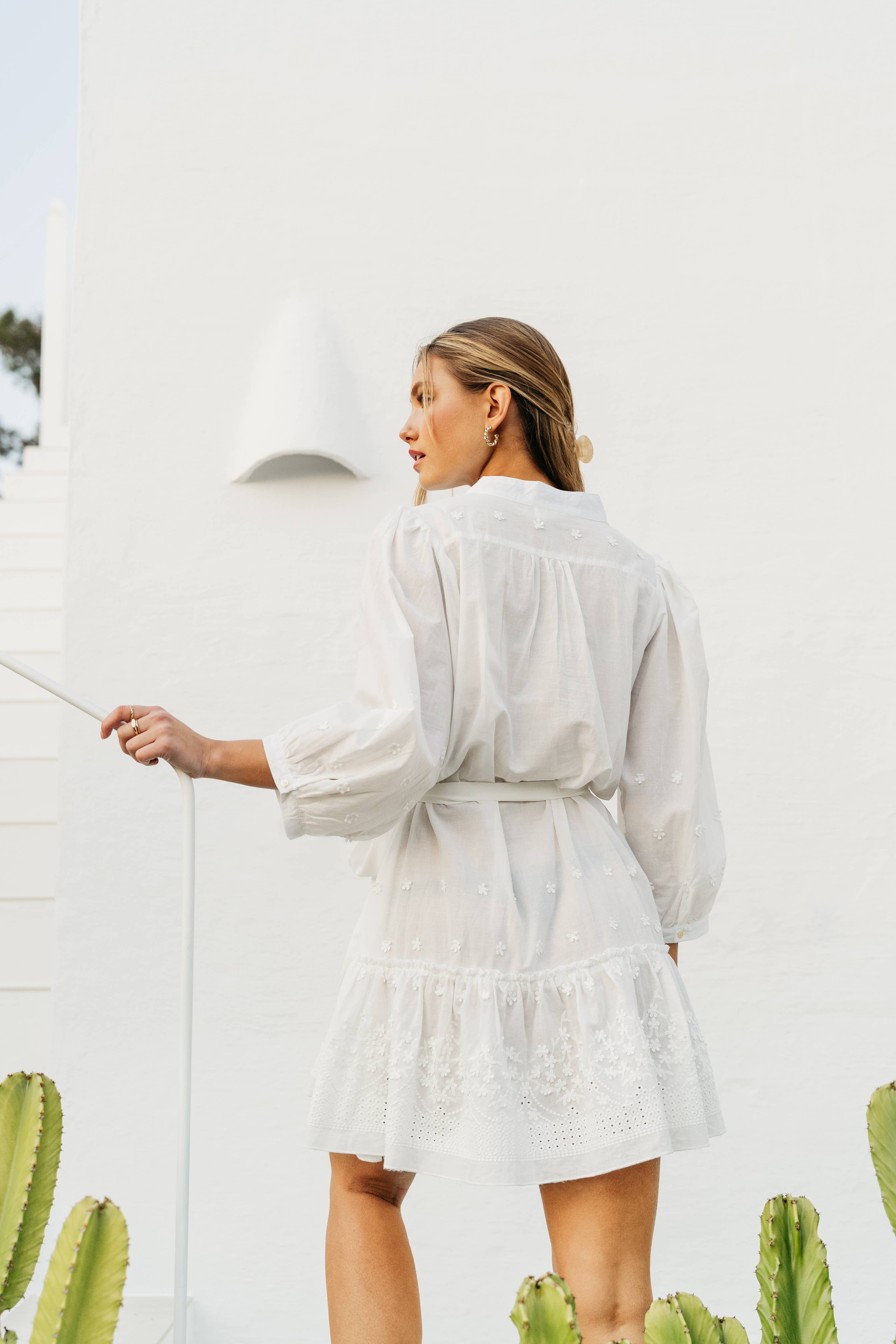 Jaase – wholesale Klänning - Dam – Vit broderad Coco-klänning från Jaase1