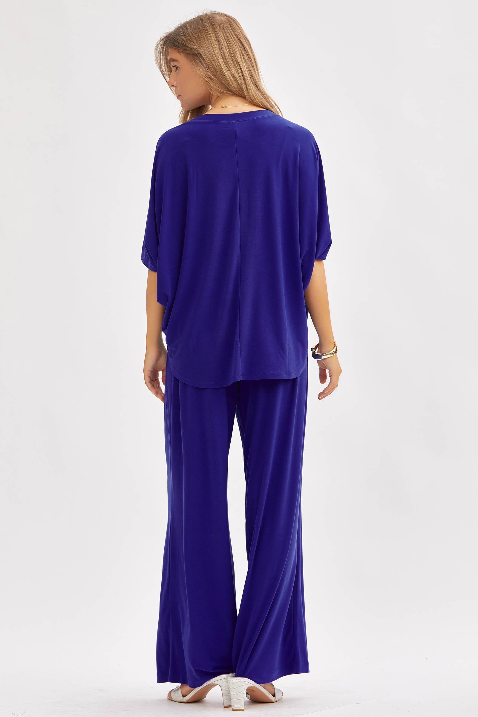 Dear Scarlett - Vendita all'ingrosso Completo top e pantaloni (NON loungewear) - Donna - Completo fluido con top ampio stile poncho e pantaloni larghi TRVSET-COASTAL6