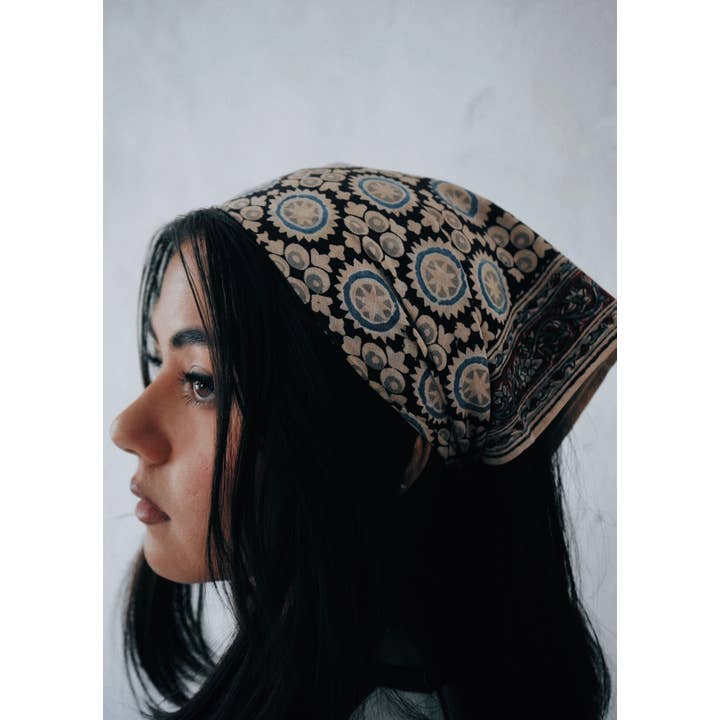 White Lotus Fashions - Vendita all'ingrosso Bandana - Donna - Blue Moon - Bandana in cotone Kalamkari - KK14581