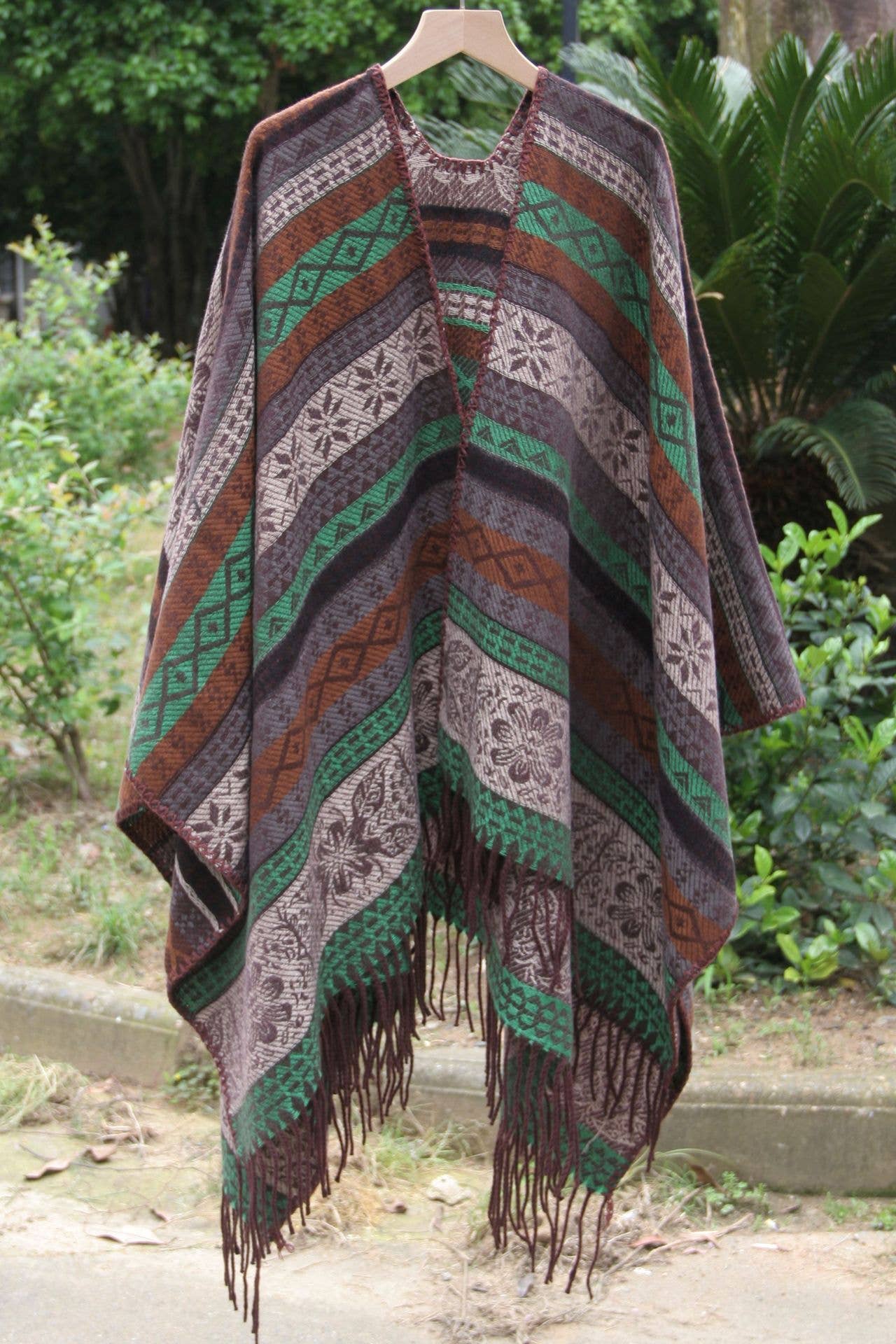 Rosa Clothing - Wholesale Kimono - Women's - Thermal Ruana Cape Bohemia Ethnic tassel kimono2