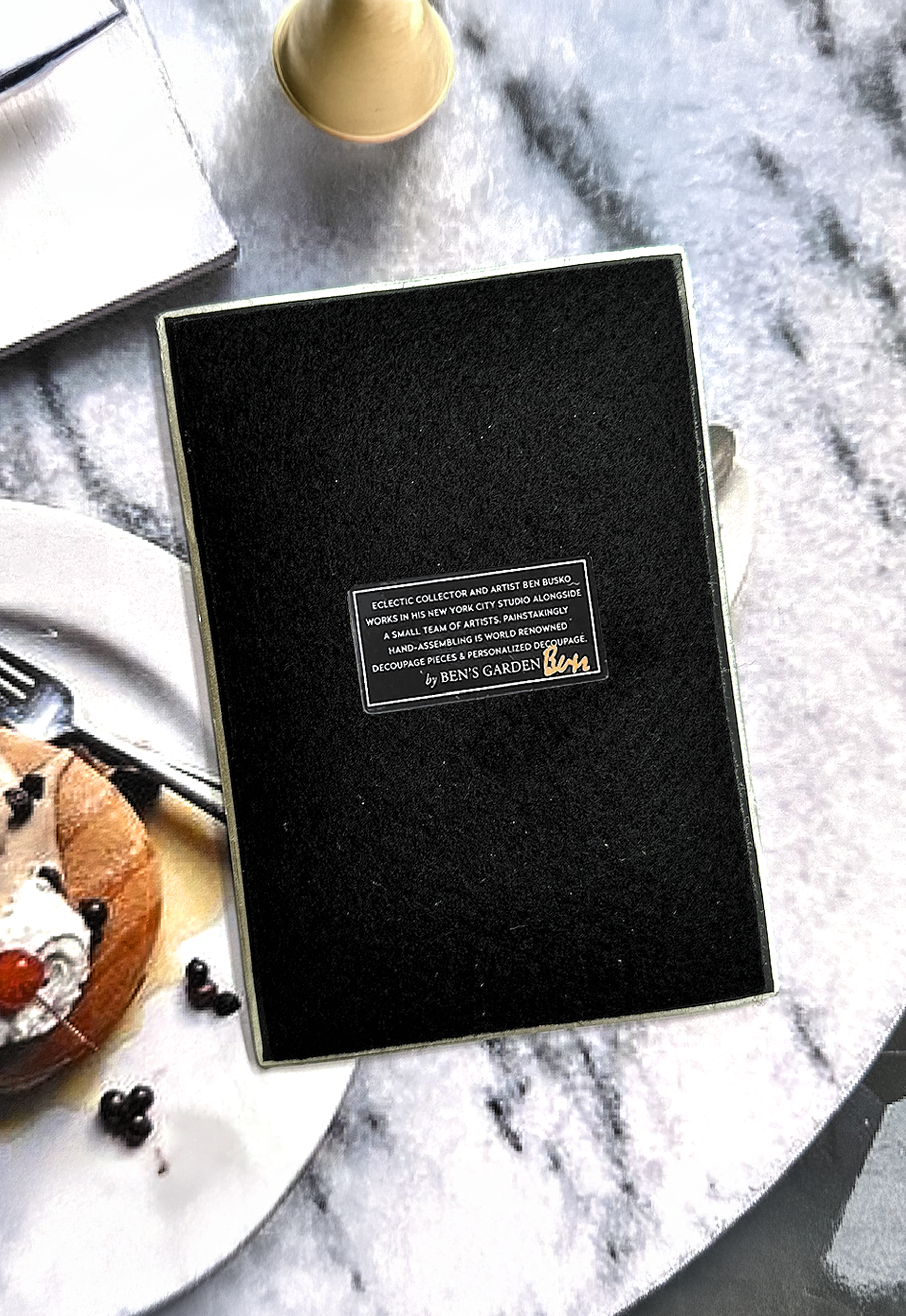 Ben's Garden - Wholesale Decorative Tray - English Holly Stems Decoupage Glass Tray3