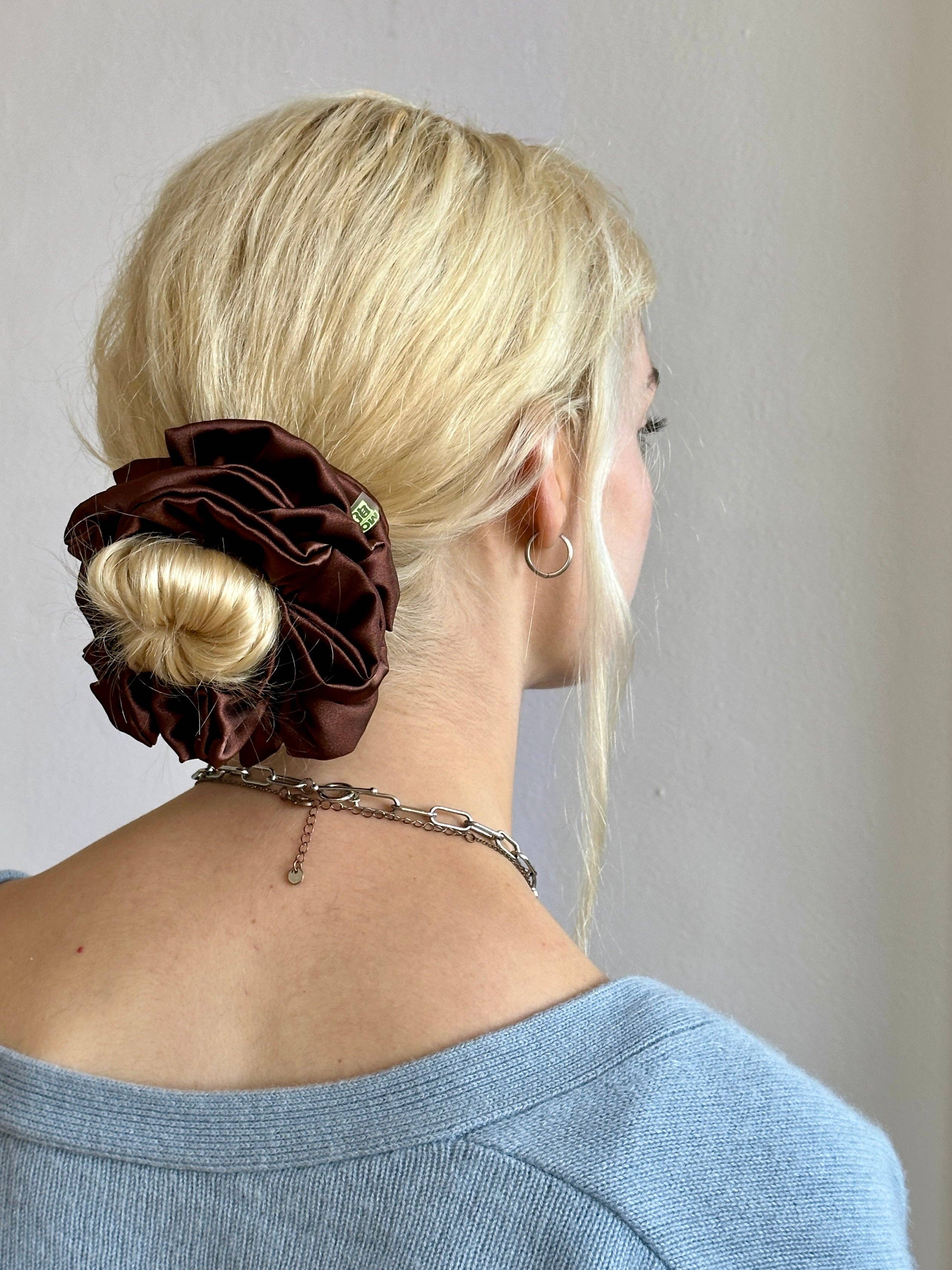 Room Shop – wholesale Scrunchie - Women’s – Satin Ruffle Scrunchie4