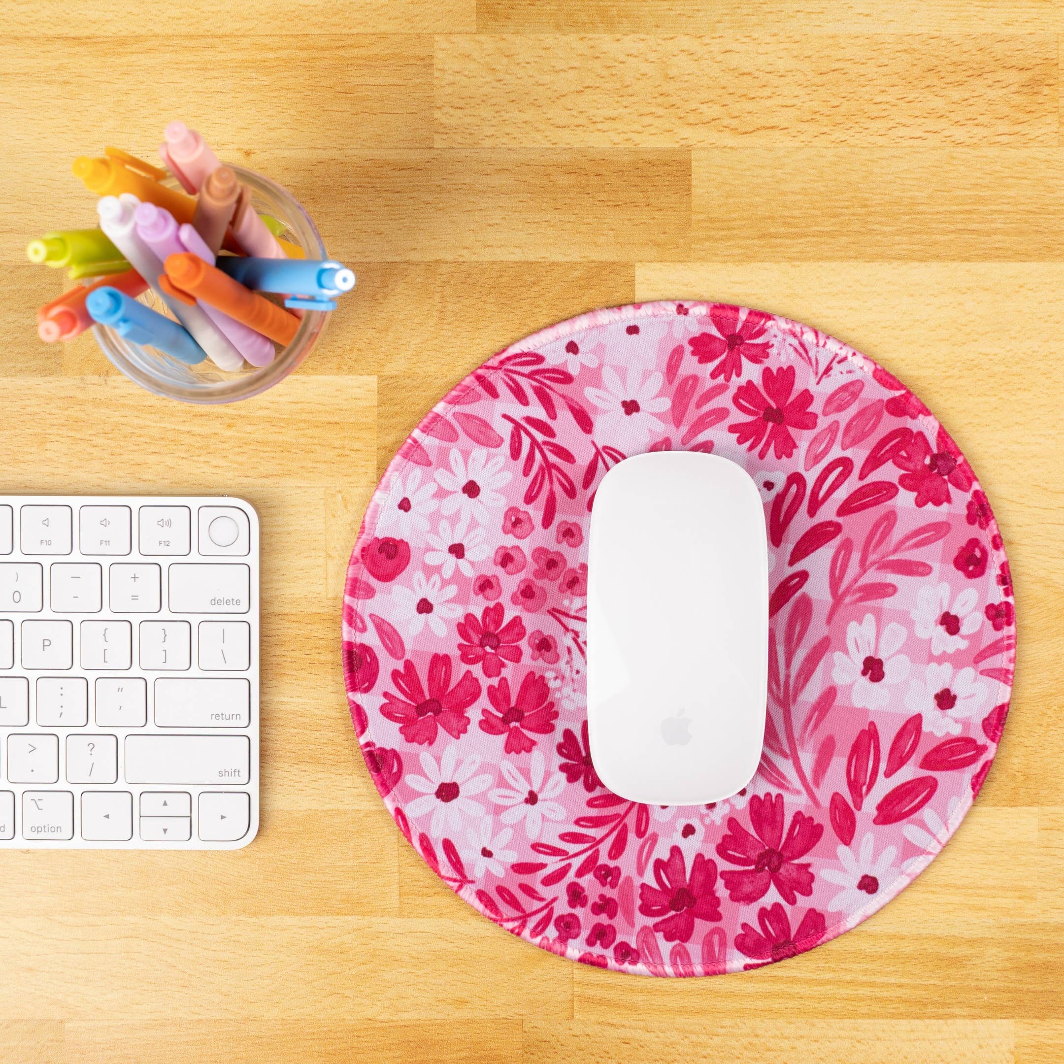 Elyse Breanne Design – wholesale Mousepad/trackpad – Pink Floral Gingham Mousepad0