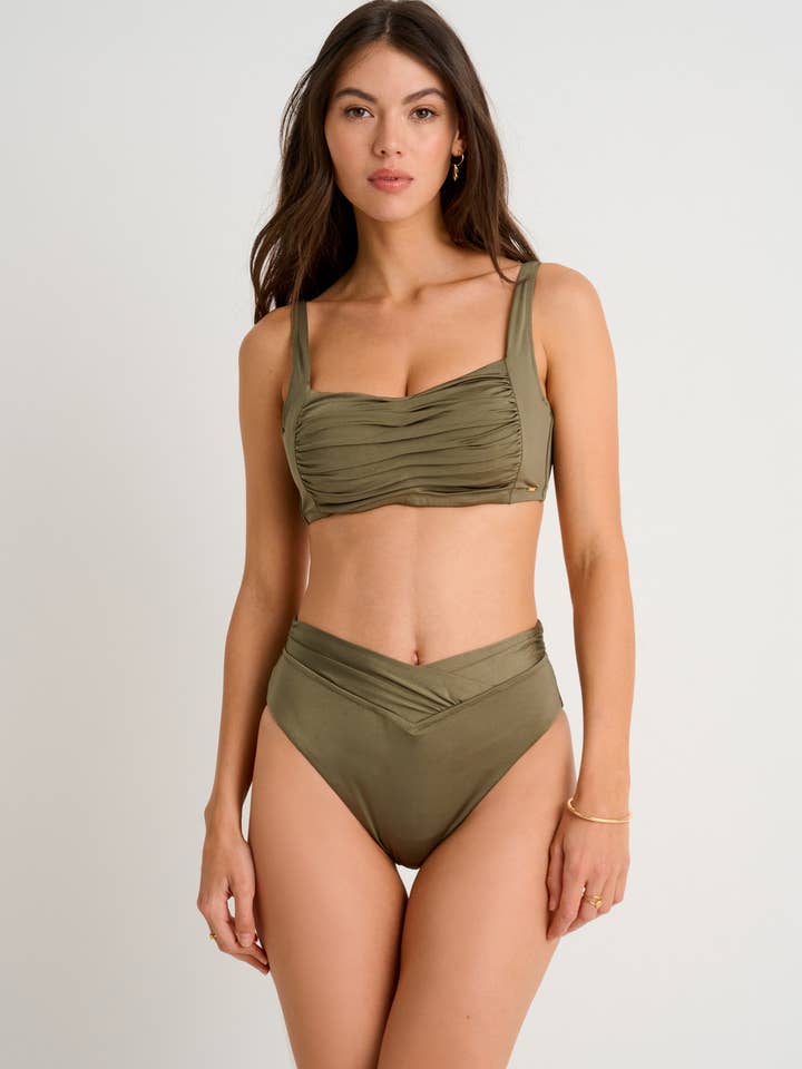 Square Neck Underwire Crop Top for wholesale by Everyday Sunday