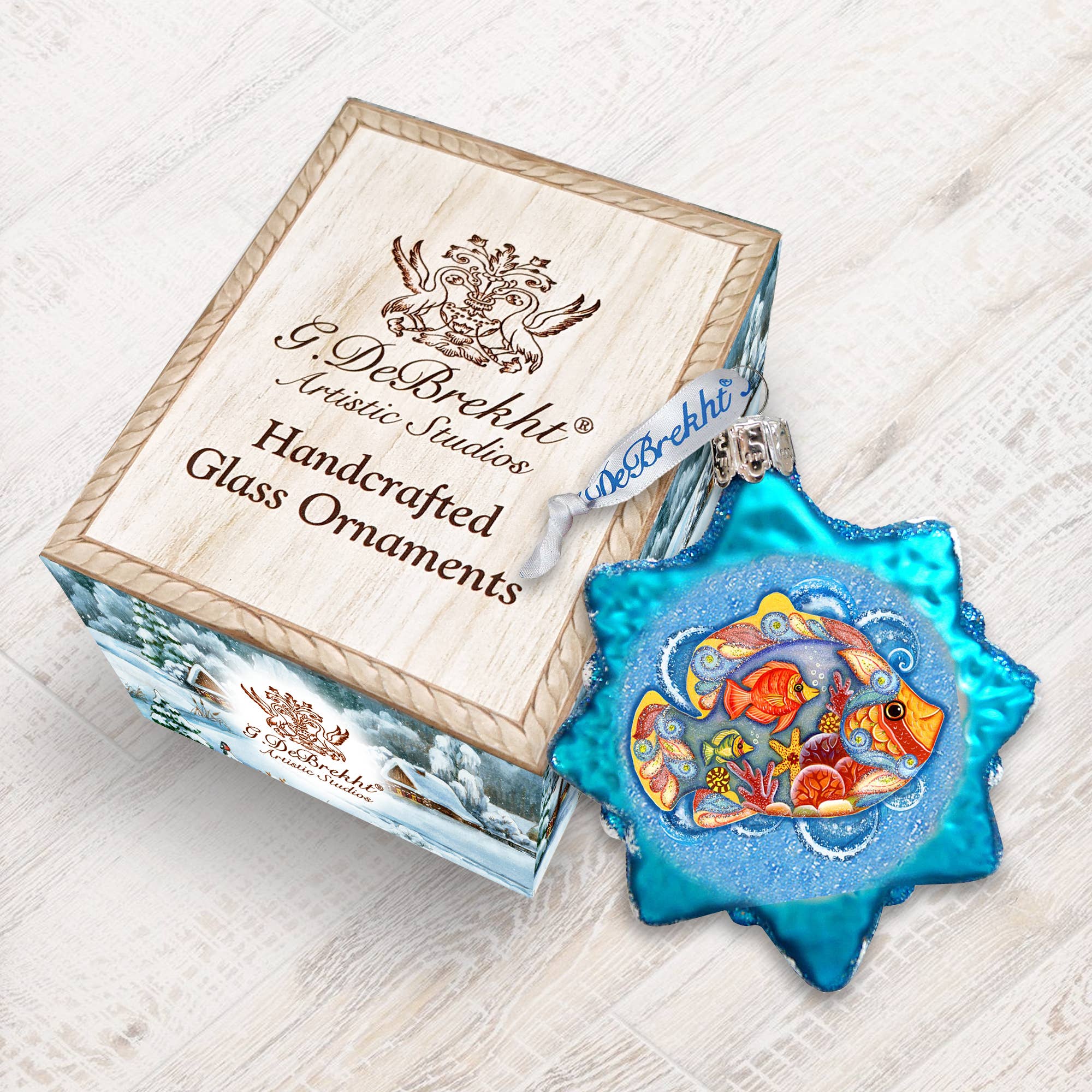 Designocracy - Venta al por mayor Adornos - Ornamento de vidrio hecho a mano con peces costeros1