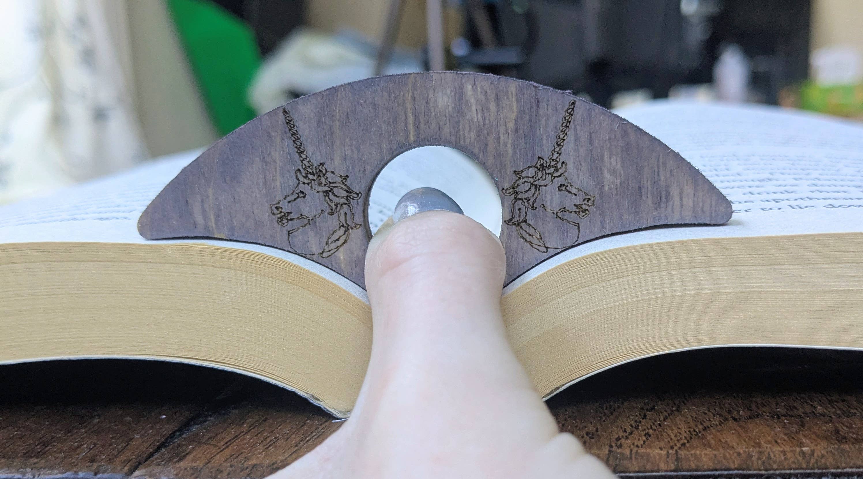 Stag and Branch - Vente Porte-livres - Porte-pages en bois | Quatre modèles différents8