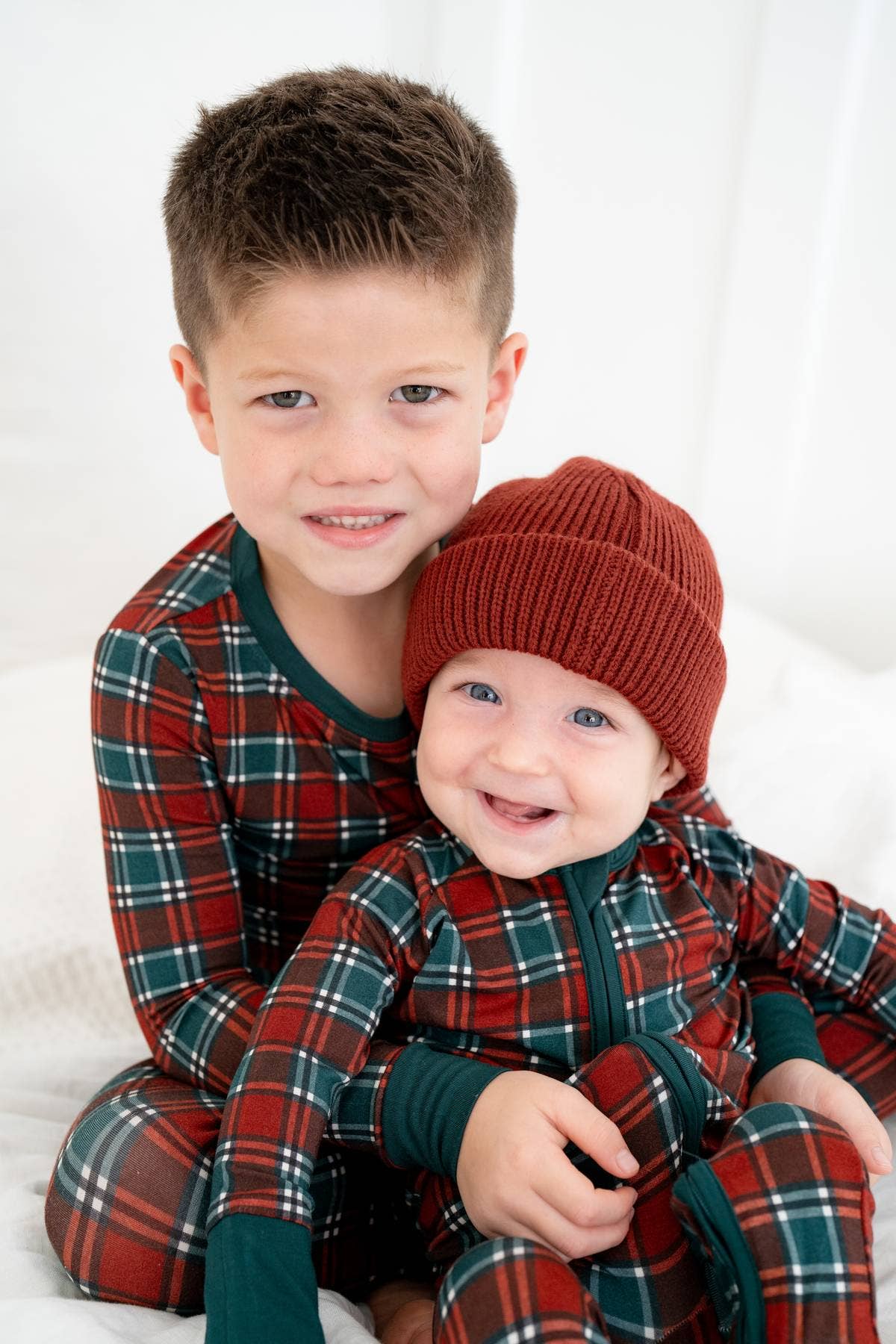 Boosh Baby - Wholesale Sleepwear Set - Kids - Classic Christmas Plaid Boys Pajamas 🎁✨| Two-Piece Set3