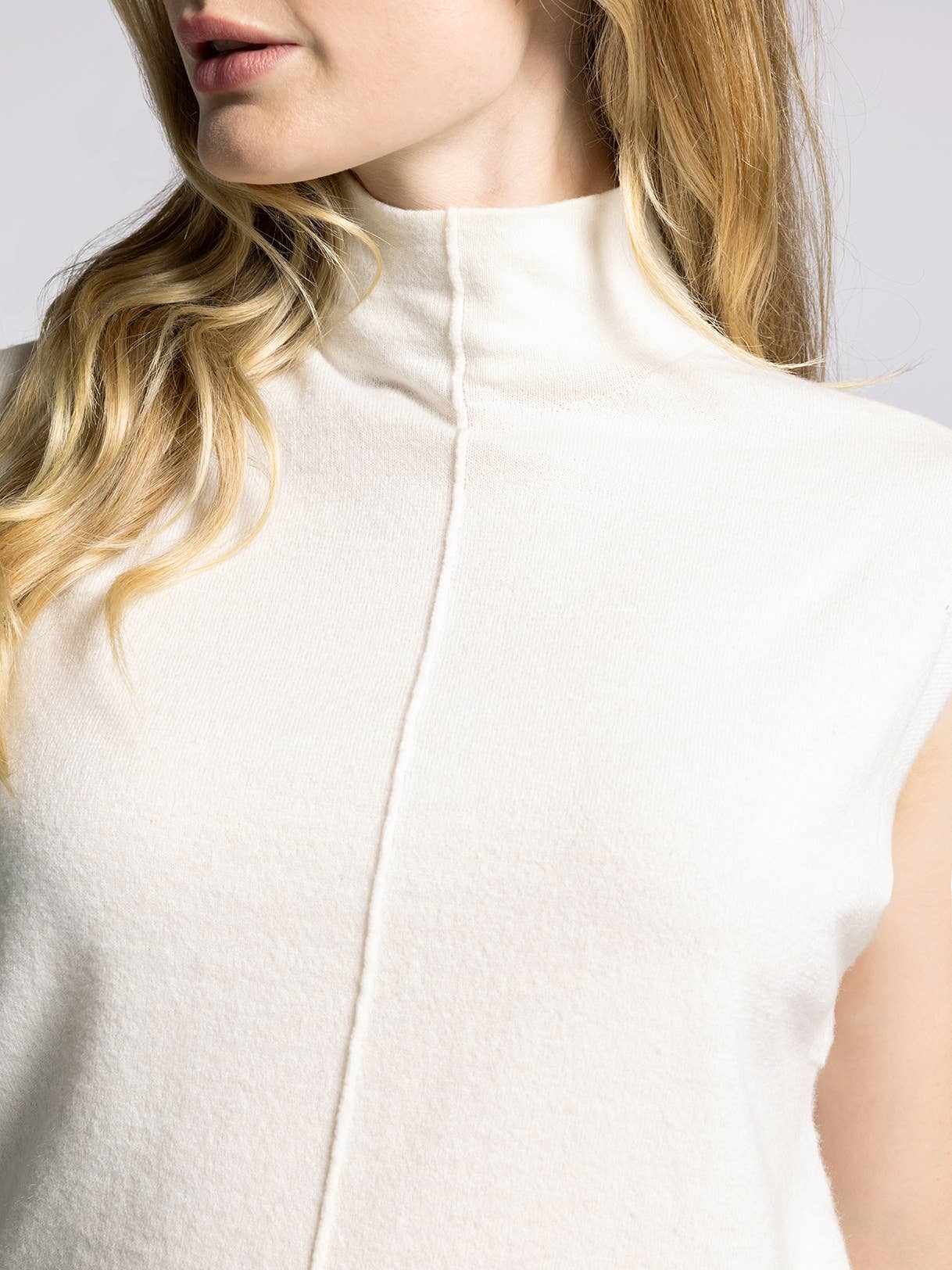 Weekend Los Angeles – wholesale Tank top – Women′s – Mock Neck Knit Tank - JESSAMINE TANK7