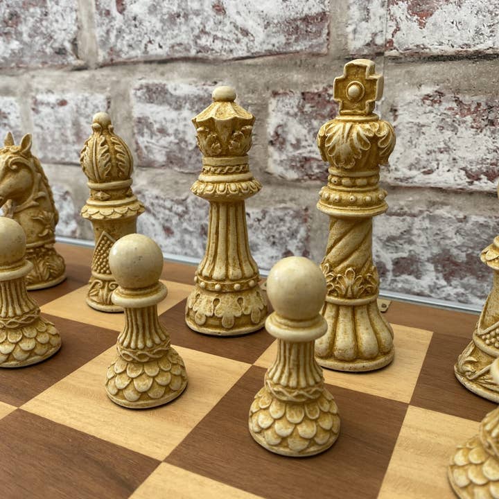 WorldWise Imports - Vente Jeux de société - Pièces d'échecs - Pièces d'échecs Staunton ornées1