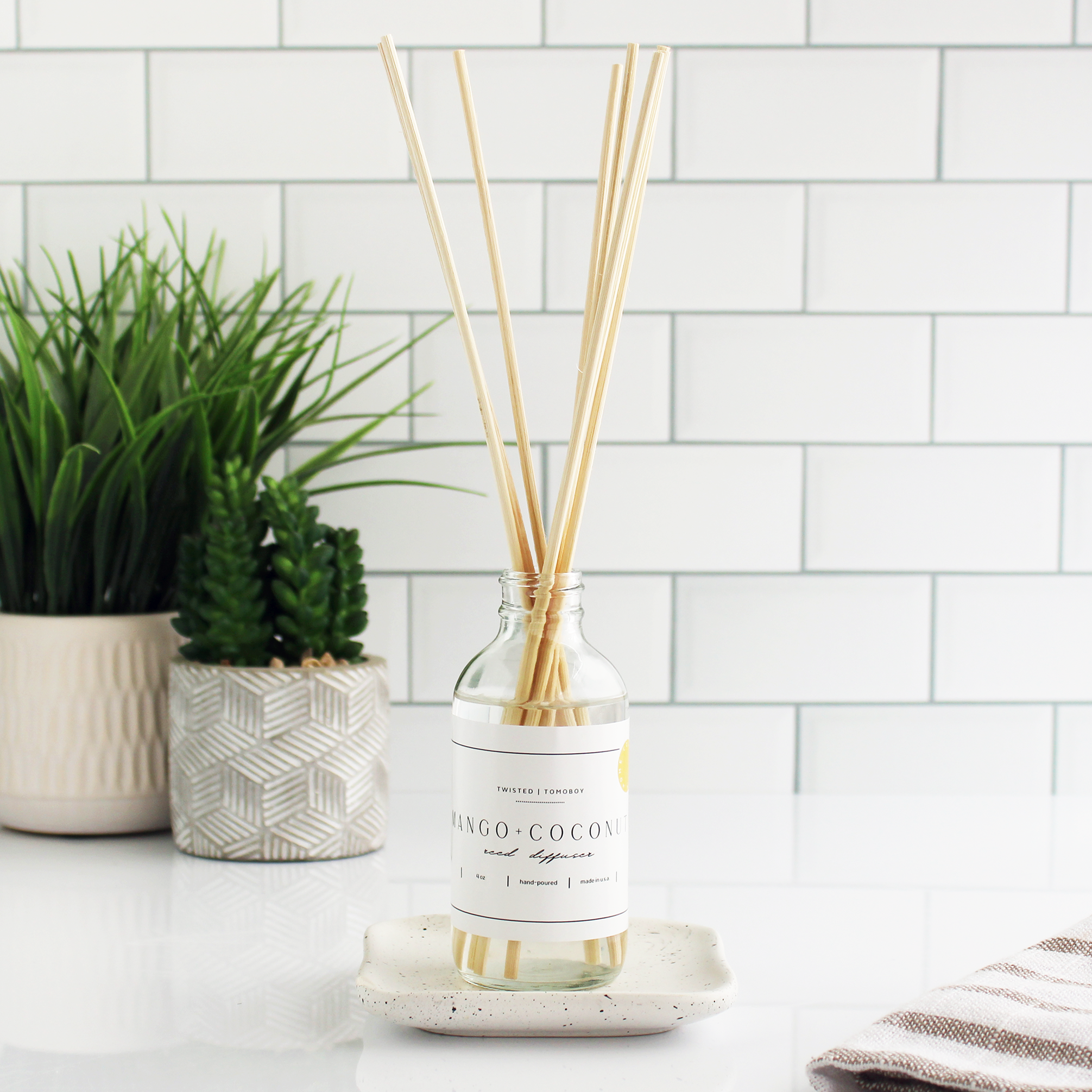 Twisted Tomboy | Bath+Body+Shower+Shave - Wholesale Reed Diffuser - Home Collection | Reed Diffusers (4 oz.)4