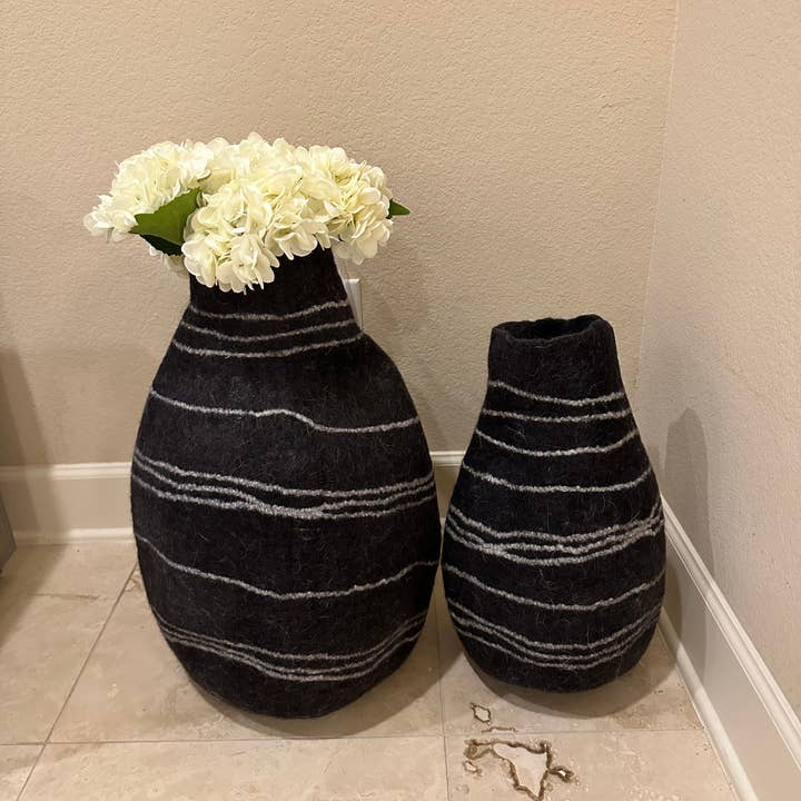 The African Home Goods - Wholesale Vase - Tribal Line Gourd Felted Wool - Black4