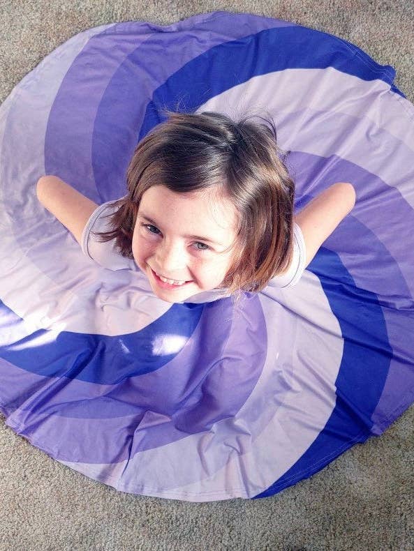 Robe tourbillonnante violette à volants pour la vente par Little dress shoppe