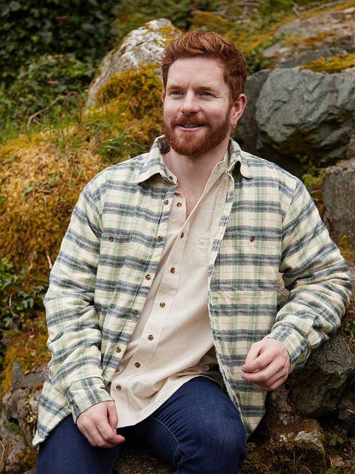 Skjorte med flannel og fleecefor - ecru, grøn og marine tern (LV5) for engroshandel hos Lee Valley Ireland