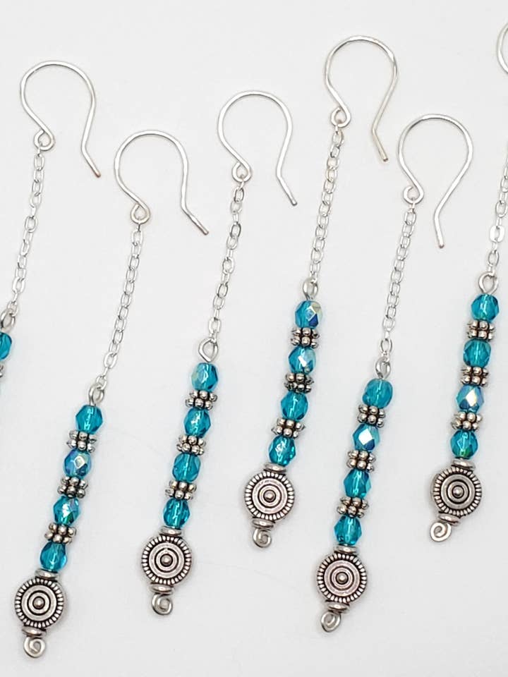 Boucles d'oreilles, Ocean Swirl Chain Drop pour la vente par Jezabel Adornment