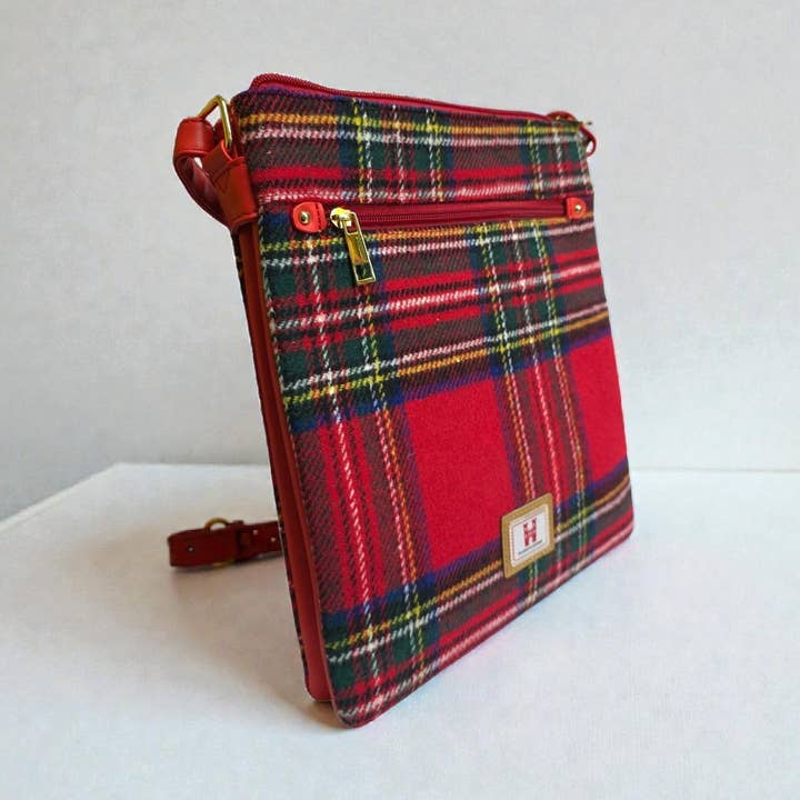 Strathurie Royal Stewart Messenger H0261 Umhängetasche Rot für den Großhandel von Strathurie