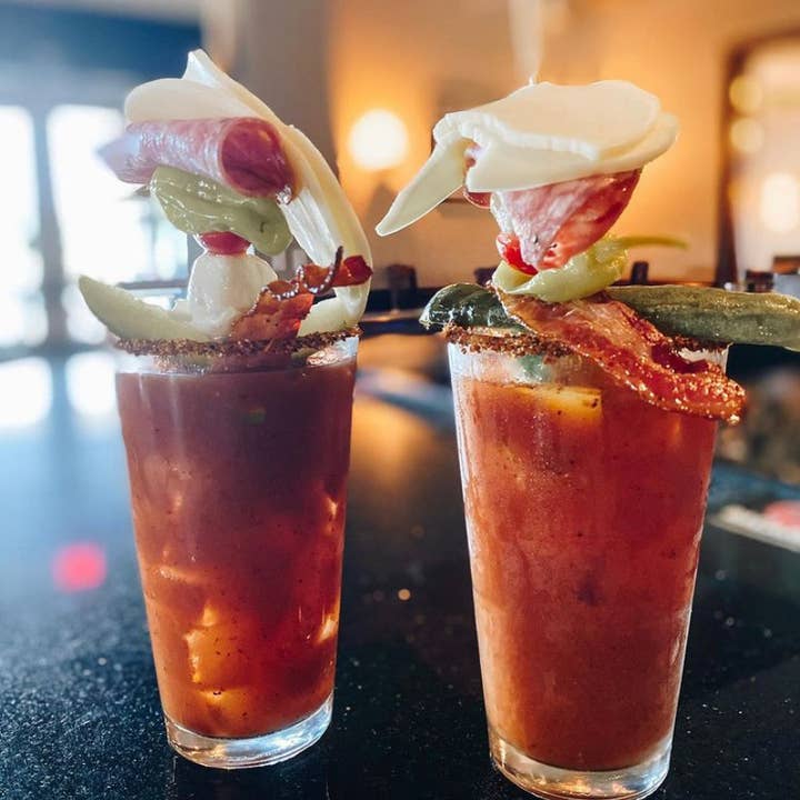 Dude Wow Cocktails - Wholesale Cocktail Mix/Syrup - Dude Wow All Natural Bloody Mary - Gallon (4Gal/1Cs)5