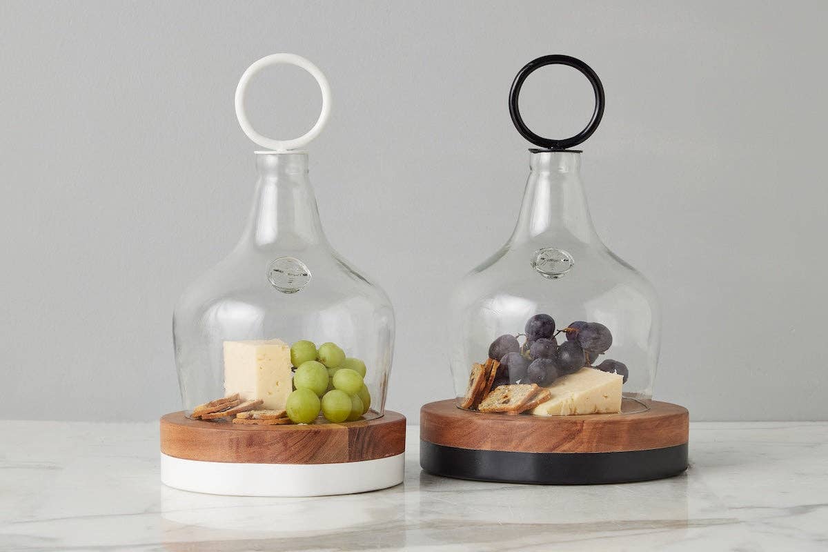 etúHOME – wholesale Decorative tabletop object – Glass Cloche Food Cover, Black Ring Handle, Small2