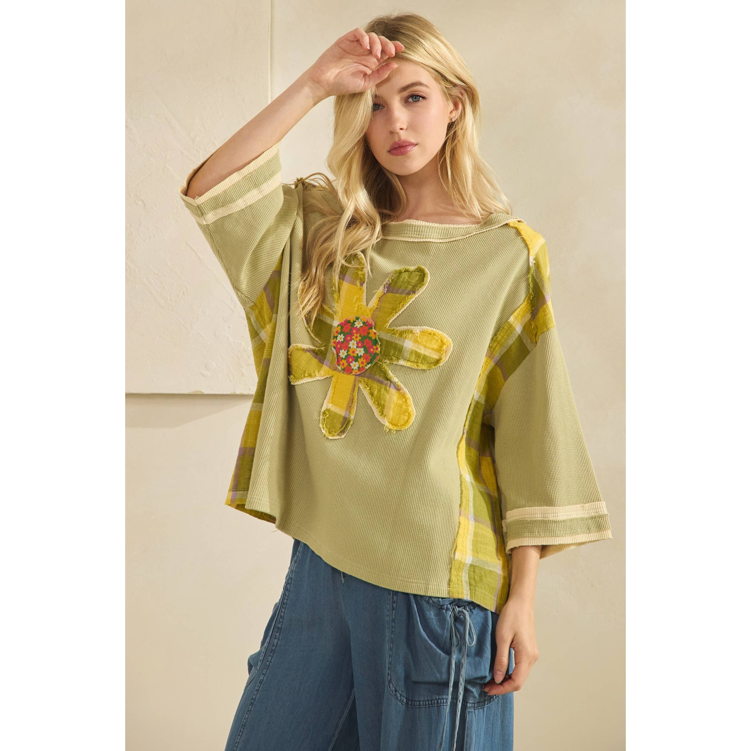 Sage + Fig – Großhandel T-Shirt – Damen – BOHO BLOOM WAFFELSTRICK-T-SHIRT1