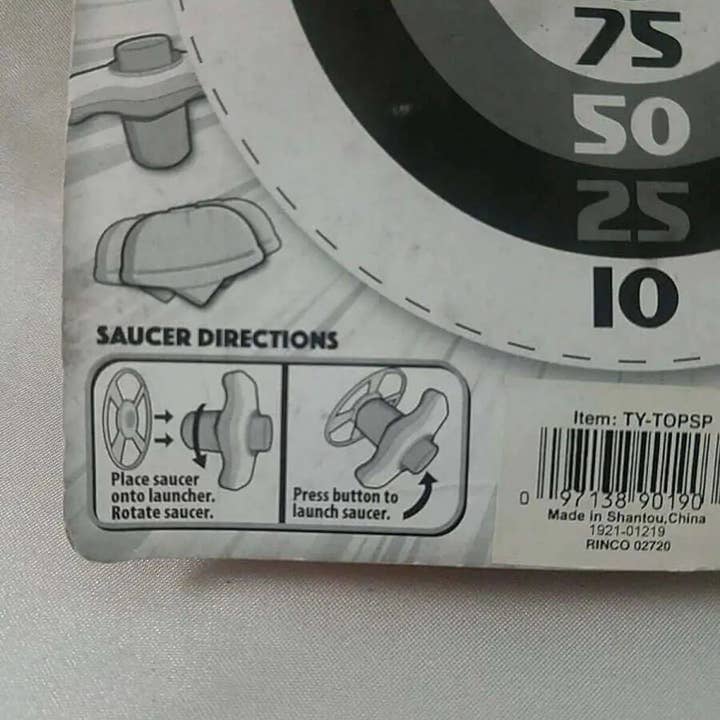 Party Expo, LLC - Vendita all'ingrosso Giocattolo classico - Bambini - Giocattolo rotante Speed Top Flyer 2 in 1 con 2 piattini, lanciatore e bersaglio ritagliato2