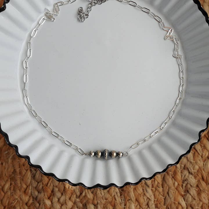 The peachy cactus boutique - Wholesale Choker/collar - All about the pearls choker4