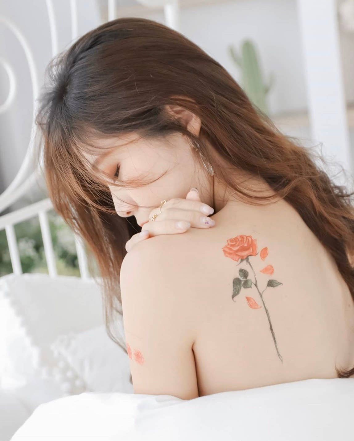 PAPERSELF - Wholesale Temporary Tattoo - English Rose Temporary Tattoo Stickers7
