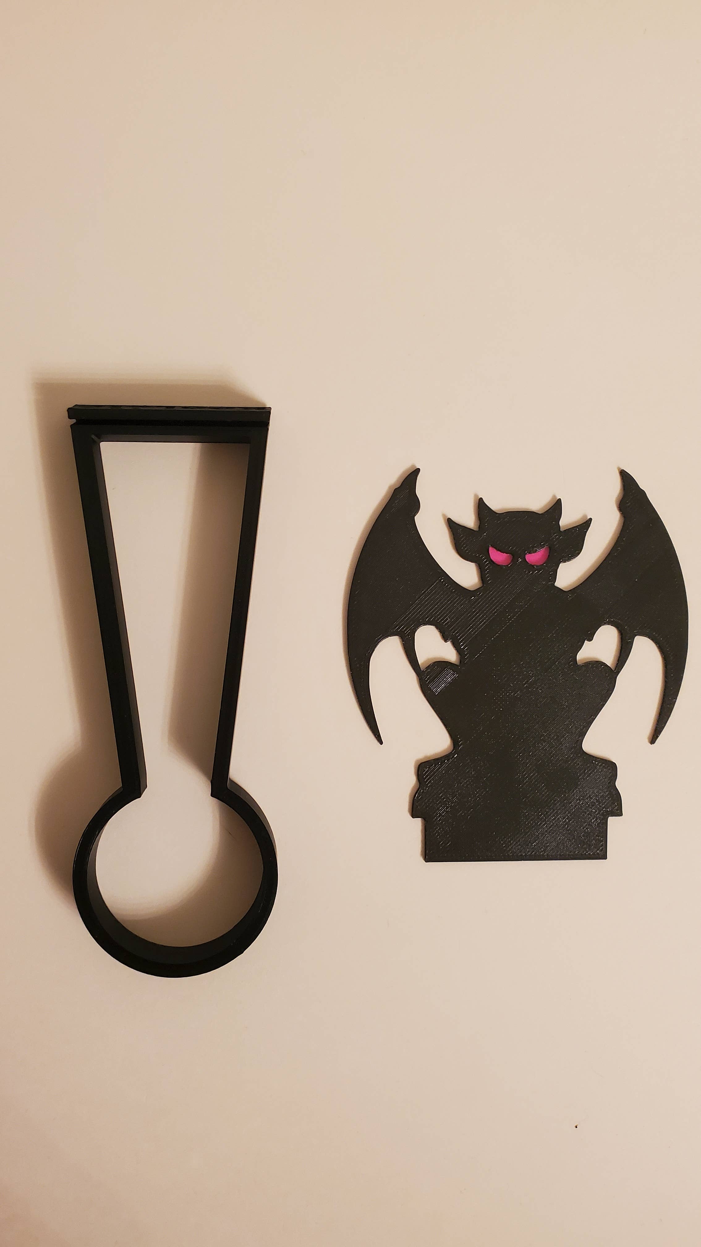 KeaLite - Wholesale Decorative Figurine - KeaLite Gargoyle Shadow Caster (Ships USA Only)4