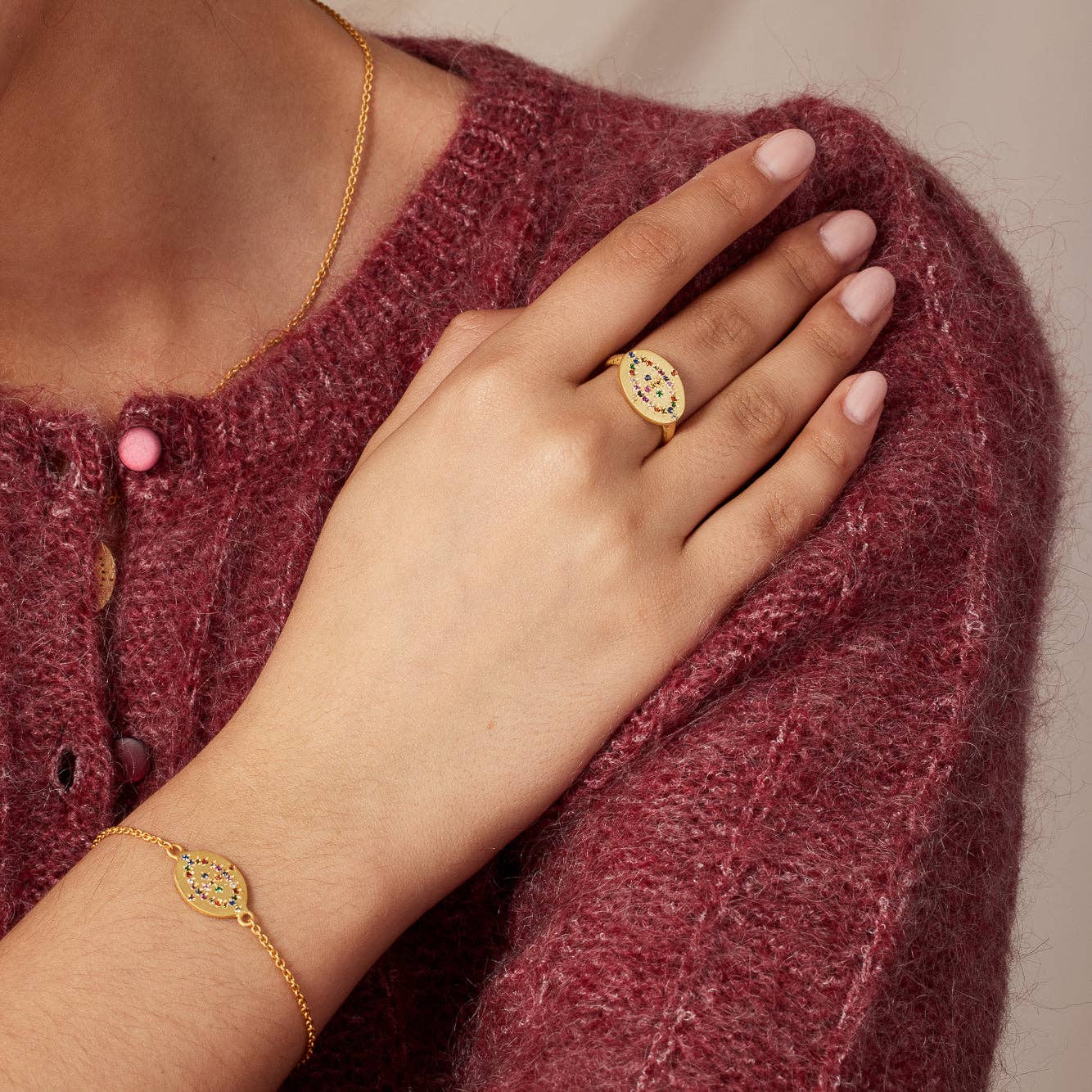 Ashiana London – Großhandel Armband mit Charms/Anhängern – Demi Regenbogen Kristall Goldarmband1