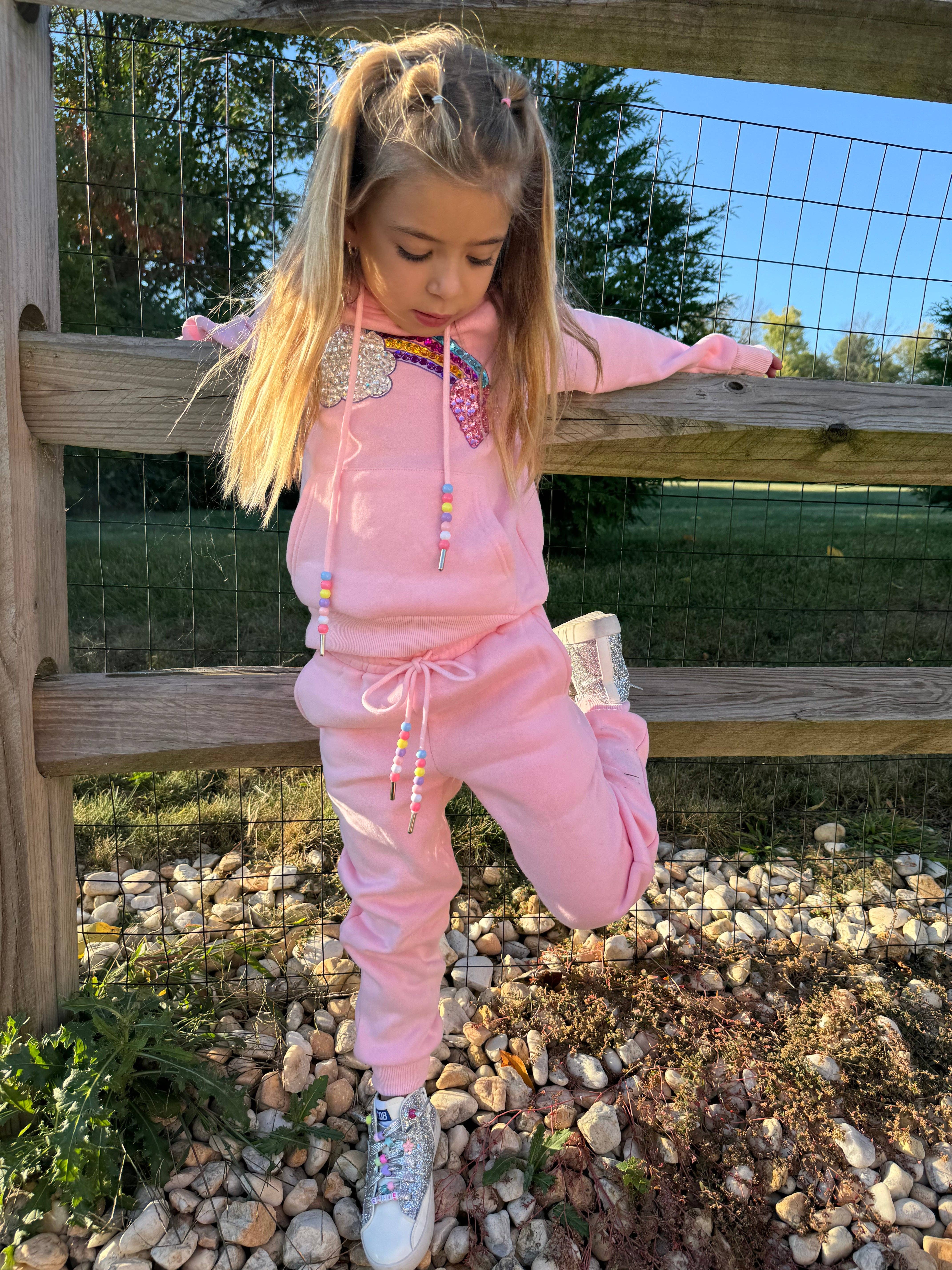 Ellie and Mila - Venta al por mayor Conjunto de camiseta y pantalón - Niños - Sudadera Rainbow Gem con abalorios10