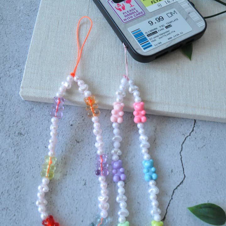 TheMellys – wholesale Phonecase strap – Gummy Bear Cute Phone Chain | Pearl Gummy Bear Bag Charm5