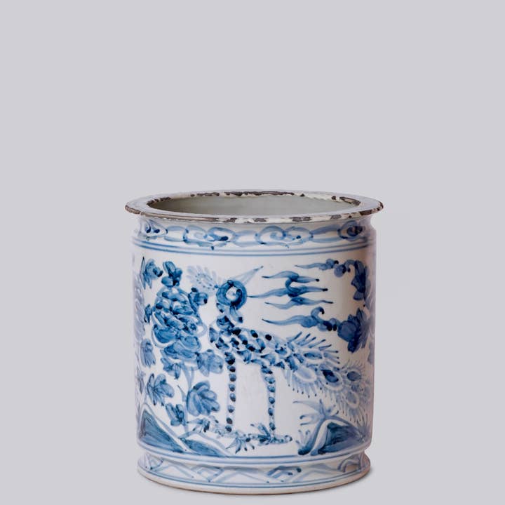 Cachepot in porcellana bianco e blu con pavone rustico per la vendita all'ingrosso da parte di Cobalt Guild