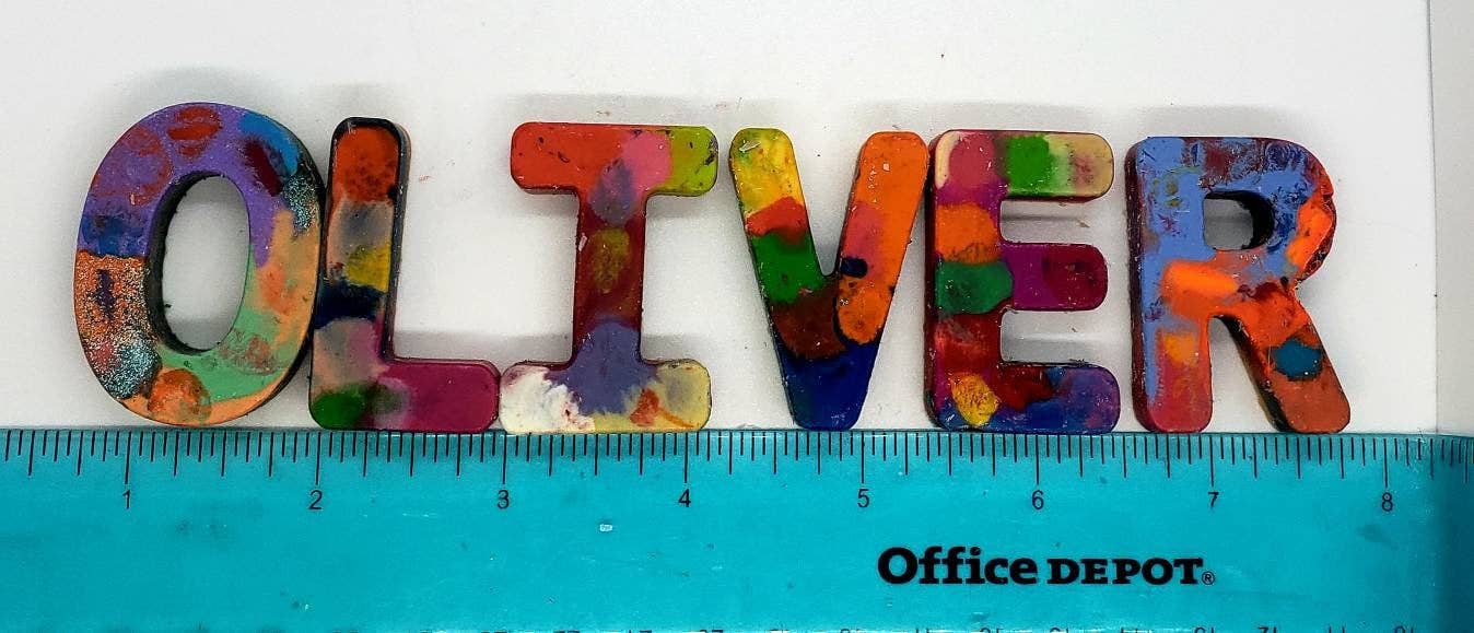 Snazzy Crayons - Wholesale Party Favor - Personalized Crayon Names, Party Favors - Sold by Letter2
