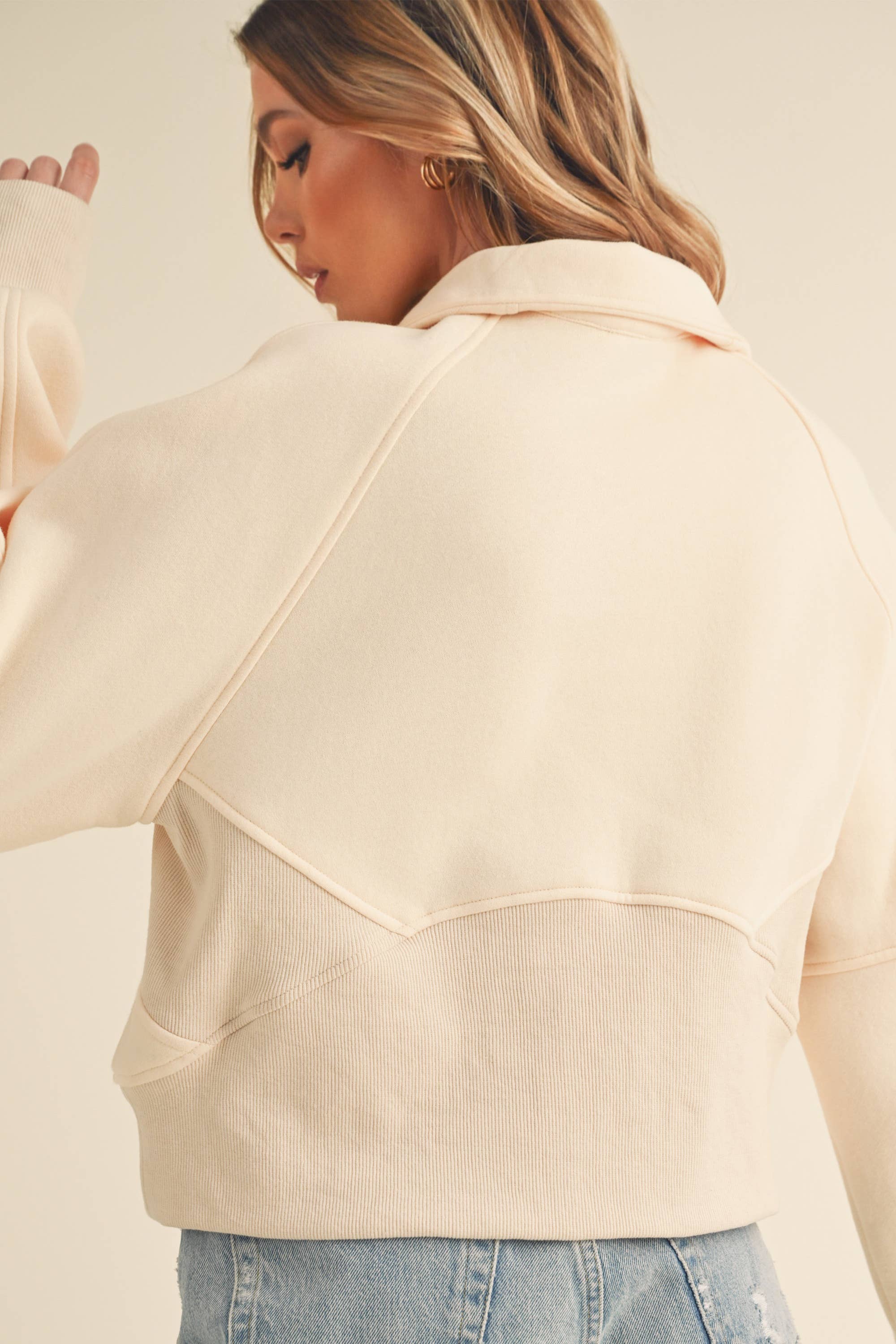 AEMI + CO - Wholesale Sweatshirt - Dames - 950CK Duif, trechterhals, halve ritssluiting, 269