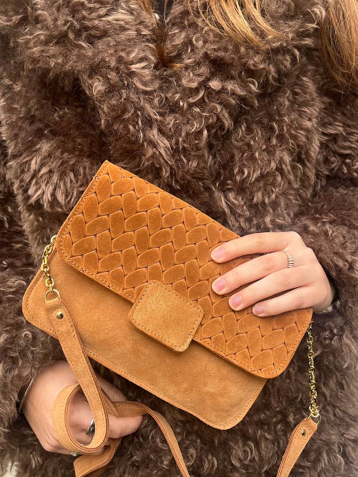 100% leather handbag for Women for wholesale by BARNABÉ AIME LE CAFÉ