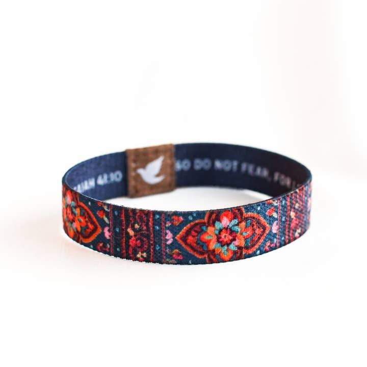 Pink Salt Riot - Wholesale Geweven/gevlochten armbanden - Vrees de Waarheidsband van Vrouwen niet3