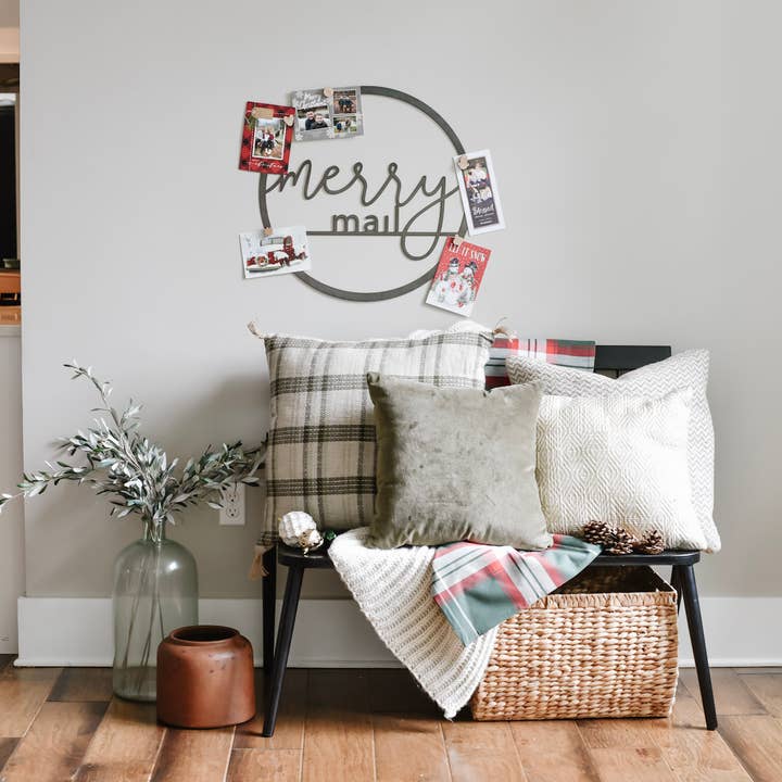 Keystone Steel Co. - Wholesale Christmas Wall Art - "Merry Mail" Magnetic Christmas Card Wreath - Script7